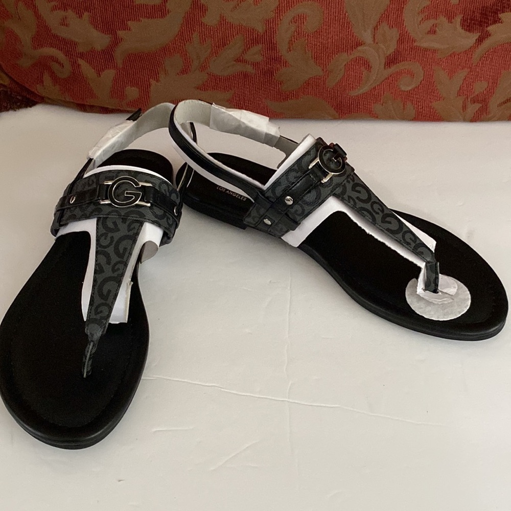 GBG Los Angeles monogram black /gray sandals size 9M strap with buckle closure 🌹 - Picture 2 of 9